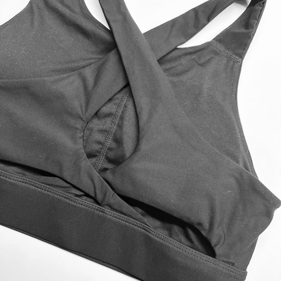 Fabletics No Bounce High Impact Black Sports Bra - Picture 4 of 7